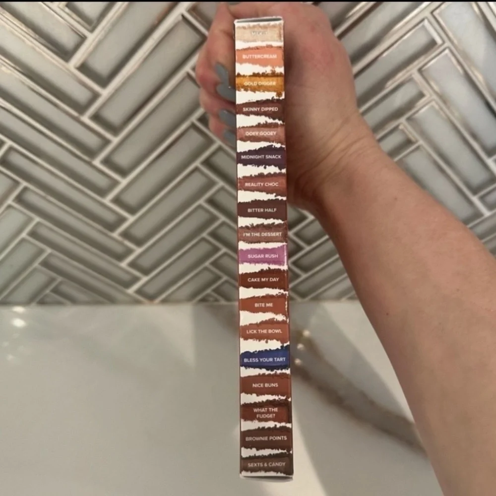 Too Faced eyeshadow palette